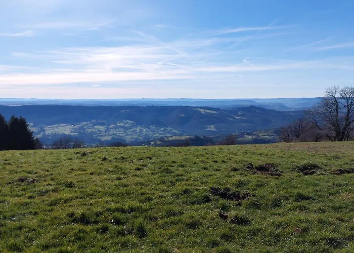 Semesterbostad Maison Avec Vue Exceptionnelle Et Piscine Privative Saint-Félix-de-Lunel